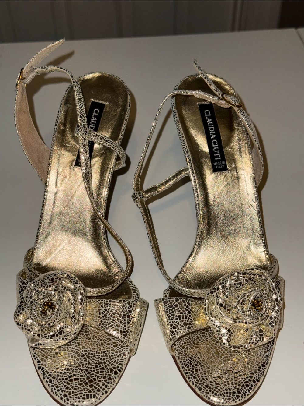 Claudia Ciuti Gold Floral Open-Toe Heels size 8